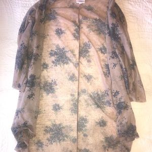 Flower patterned shall!